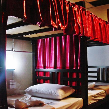 U Hostel กรุงเทพมหานคร ภายนอก รูปภาพ