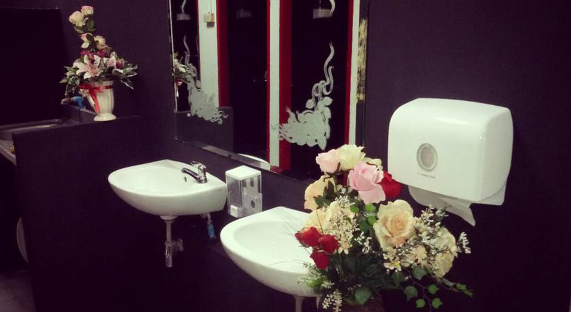 U Hostel กรุงเทพมหานคร ภายนอก รูปภาพ